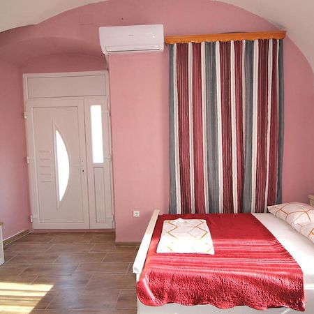 Studio Apartman Maro Senj  Bagian luar foto